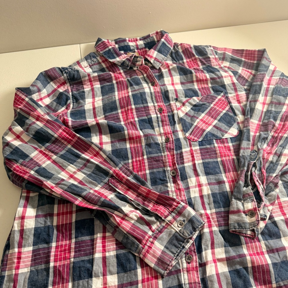 True Craft Womens Plaid Flannel Button Down Shirt Red Blue White High Low Hem